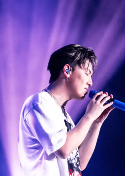 MC張天賦演唱會飛